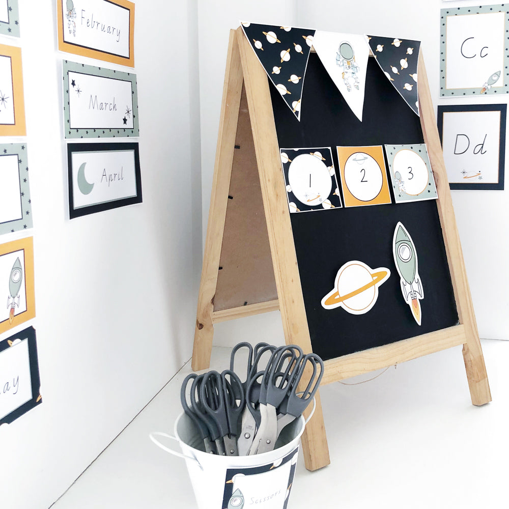 Space themed Classroom Decor - The Printable Place
